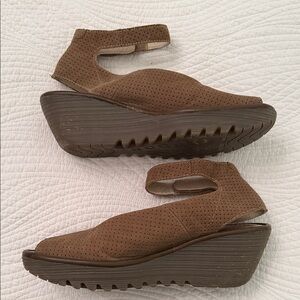 Fly London / Brown Wedge Sandals